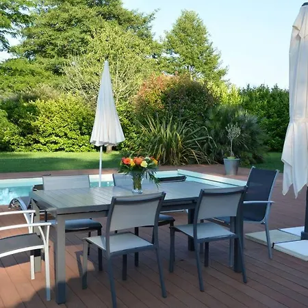 Avec Piscine A Proximite Des Plages Et De La Foret Villa *